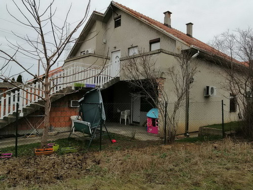 na-prodaju-kuca-250m2-36m2-garaza-big-0