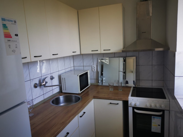izdajem-dva-lepa-stana-okolina-restorana-dedinje-big-4
