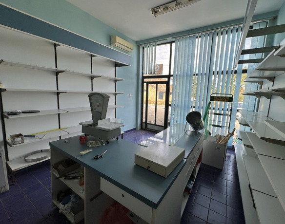 poslovni-prostor-42m2lipar-kula-big-1
