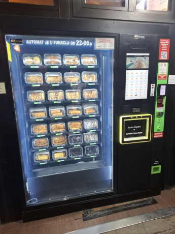prodajem-vending-masinu-tcn-za-prodaju-raznih-proizvoda-dimenzije-170-x-195-x-100-big-1