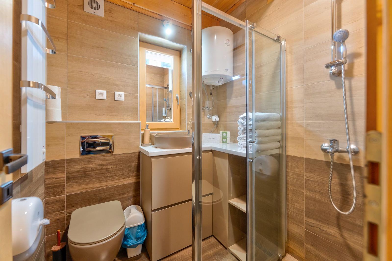 Prodajem kucu/posao na Zlatiboru 3.0 LUX 90m2