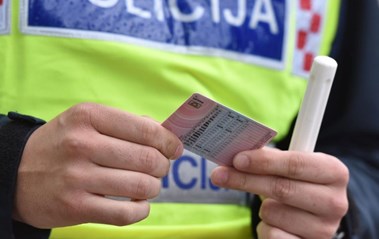 kupite svoju vozačku dozvolu bez ispita ili teorije na internetu.