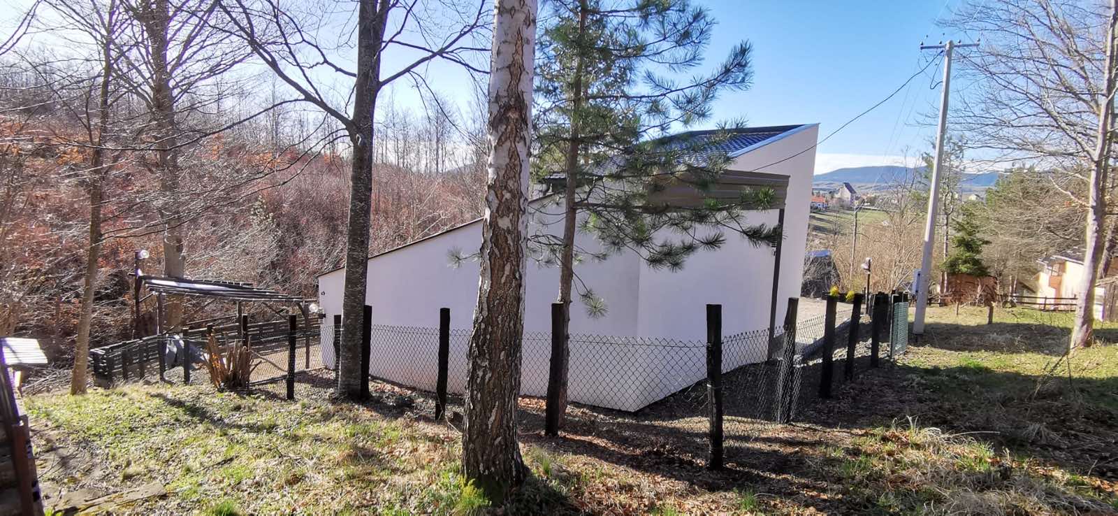 Zlatibor – Moderna kuća sa dodatnom stambenom jedinicom, Zova (plac 600 m²)