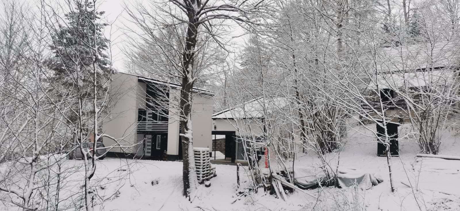 Zlatibor – Moderna kuća sa dodatnom stambenom jedinicom, Zova (plac 600 m²)